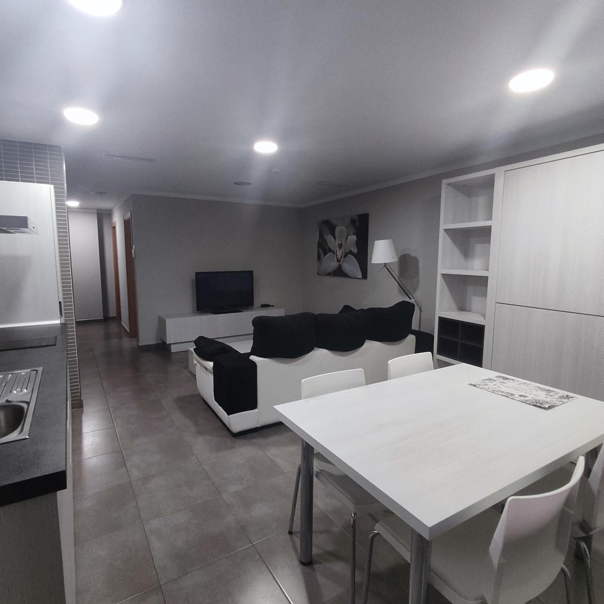 Aparthotel Meseguer Alcañiz Екстериор снимка